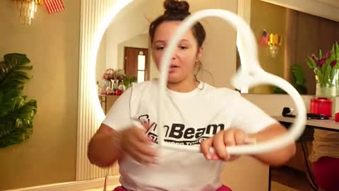 CelesteBailey online show from February 12, 2026, 4:07 am