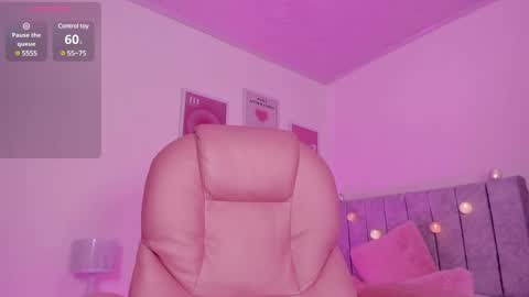 Snapshot of celestecute_ chatting on December 29, 2024, 4:38 am Celeste INSTAGRAM Celestecute 01 online show from December 29, 2024, 4:38 am