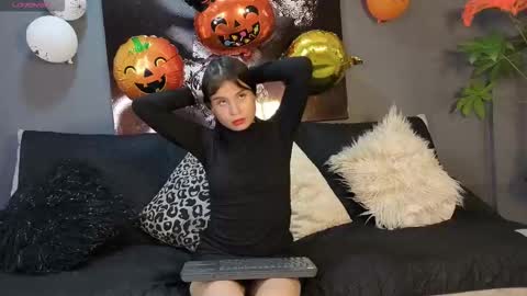 Snapshot of celestesecret chatting on November 2, 2025, 6:10 pm Sara online show from November 2, 2025, 6:10 pm