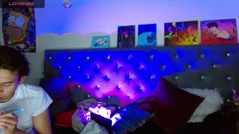 I am Valentinn online show from March 9, 2025, 2:18 am