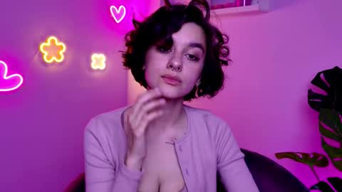 Snapshot of celine_dionn chatting on February 15, 2026, 5:26 am Celine online show from February 15, 2026, 5:26 am