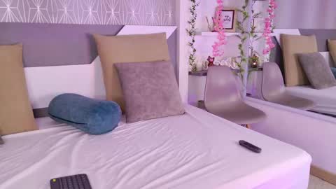 Snapshot of celine_lee chatting on November 22, 2025, 4:17 pm Celine online show from November 22, 2025, 4:17 pm