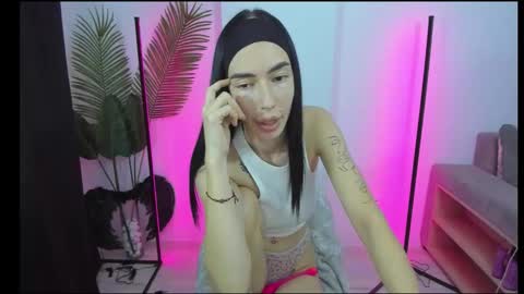 Celine Roxelle online show from November 15, 2025, 6:37 pm