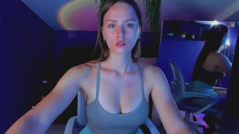 Snapshot of celinecharm_ chatting on September 17, 2025, 9:05 pm elin online show from September 17, 2025, 9:05 pm