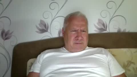 celli68 online show from July 5, 2026, 11:39 am