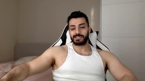 cemilyoztt online show from June 12, 2026, 2:49 pm