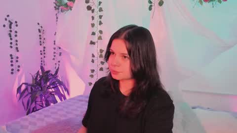 Hello guys my name is Sofi and Lizzie and  Vanessa online show from January 15, 2026, 4:06 am