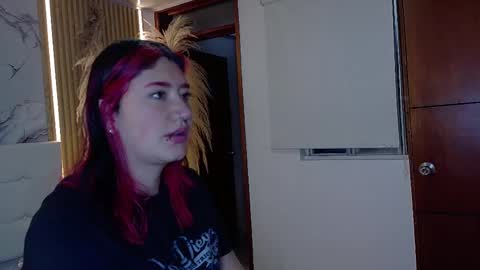 Snapshot of cerecita_02 chatting on September 22, 2025, 11:45 am Cerecita online show from September 22, 2025, 11:45 am