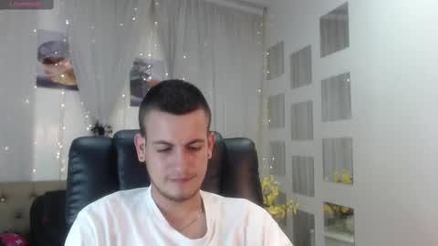 Snapshot of cerokershelby chatting on January 5, 2025, 10:19 pm Ceroke online show from January 5, 2025, 10:19 pm