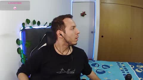 Snapshot of cerso1 chatting on December 4, 2024, 9:02 pm Cerso online show from December 4, 2024, 9:02 pm