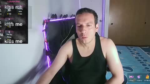 Snapshot of cerso1 chatting on October 18, 2025, 11:49 pm Cerso online show from October 18, 2025, 11:49 pm