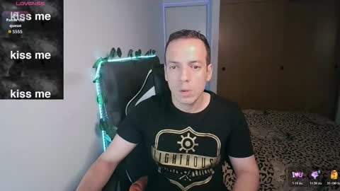 Snapshot of cerso1 chatting on November 11, 2025, 2:11 am Cerso online show from November 11, 2025, 2:11 am