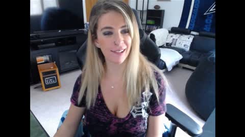 Snapshot of cessprinn chatting on December 27, 2024, 6:10 pm Marie online show from December 27, 2024, 6:10 pm