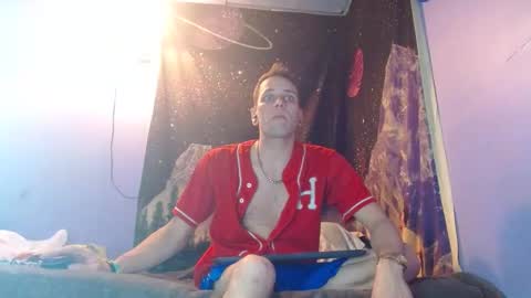 cguffey2284 online show from January 2, 2025, 4:41 am