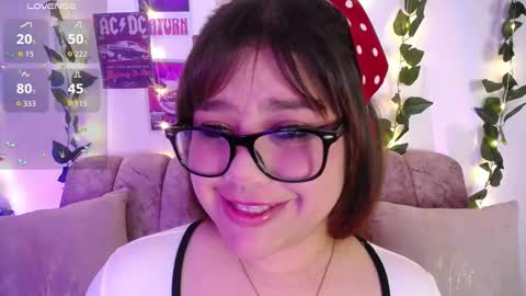 Snapshot of chaarlotte_1 chatting on October 4, 2025, 6:17 pm charlotte online show from October 4, 2025, 6:17 pm