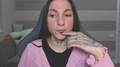 Kate online show from March 27, 2026, 8:26 am