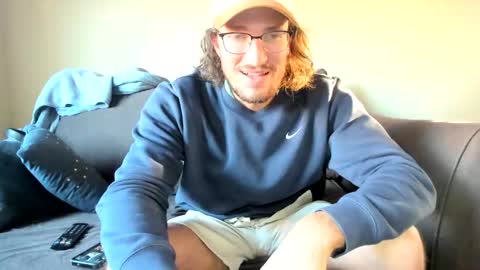 Snapshot of chadpowerz chatting on February 28, 2026, 12:11 am Lydong online show from February 28, 2026, 12:11 am