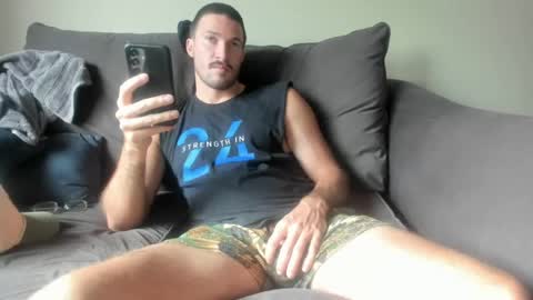 Snapshot of chadpowerz chatting on July 9, 2026, 1:04 pm Lydong online show from July 9, 2026, 1:04 pm