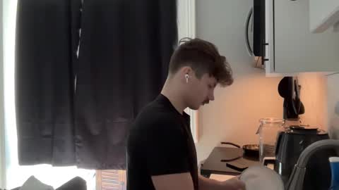 ChadTitan online show from November 21, 2025, 3:33 pm