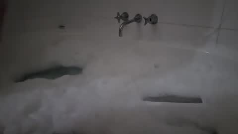 Snapshot of champagneandbitches1 chatting on October 4, 2025, 3:15 am champagneandbitches1 online show from October 4, 2025, 3:15 am