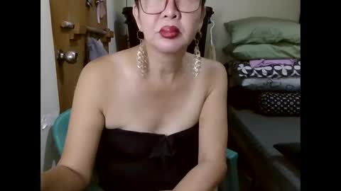 Snapshot of champaka123 chatting on November 19, 2025, 2:44 am champaka online show from November 19, 2025, 2:44 am