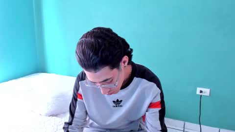 Snapshot of chandler_kenji chatting on December 28, 2024, 7:01 pm Kenji online show from December 28, 2024, 7:01 pm