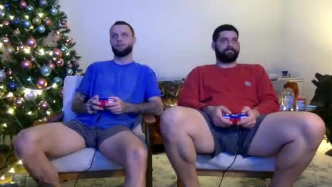 Snapshot of change340 chatting on December 23, 2024, 12:14 am TATS AND TANNED online show from December 23, 2024, 12:14 am