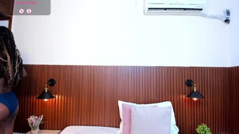 Snapshot of channel_brunette chatting on March 2, 2025, 12:11 pm Chanel online show from March 2, 2025, 12:11 pm