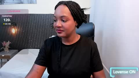 Snapshot of channel_brunette chatting on January 18, 2026, 12:20 pm Chanel online show from January 18, 2026, 12:20 pm