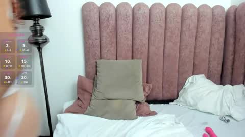 Channelfox  online show from December 19, 2024, 2:56 am