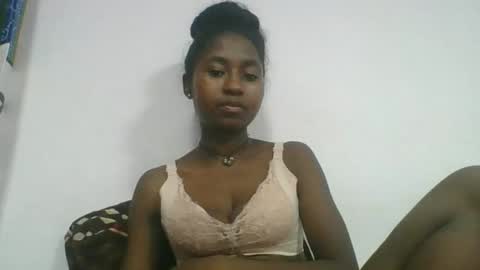 chantale483461 online show from March 22, 2026, 5:27 pm