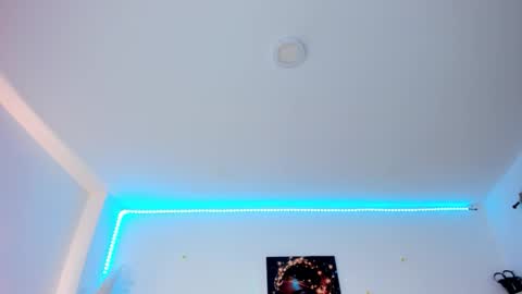 Snapshot of chantall_smith chatting on September 26, 2025, 3:05 pm online show from September 26, 2025, 3:05 pm