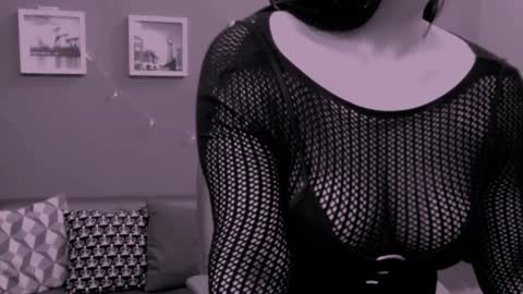 Snapshot of chantallovely chatting on December 14, 2024, 11:56 pm The Queen online show from December 14, 2024, 11:56 pm