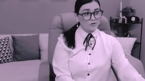 Snapshot of chantallovely chatting on February 23, 2025, 9:11 am The Queen online show from February 23, 2025, 9:11 am