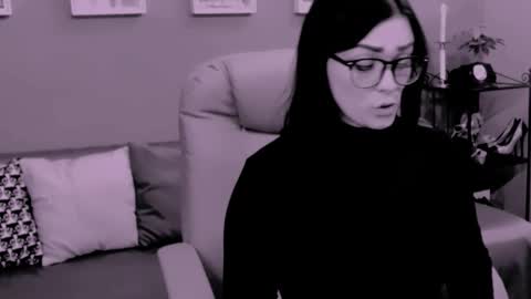 Snapshot of chantallovely chatting on October 30, 2025, 12:01 am The Queen online show from October 30, 2025, 12:01 am