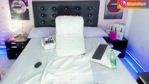 Snapshot of chantallripoll chatting on September 20, 2025, 3:35 pm ALEXANDRA online show from September 20, 2025, 3:35 pm