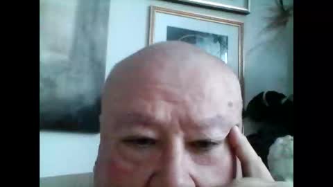 charles191977 online show from December 2, 2025, 8:26 pm