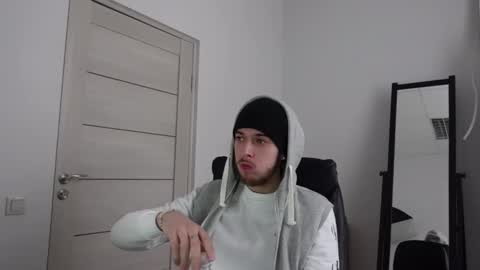 CHARLES SINS online show from March 3, 2025, 1:42 pm