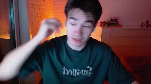 charleshanson69 online show from November 13, 2025, 4:39 pm