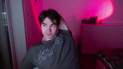 charleshanson69 online show from December 18, 2025, 12:44 pm