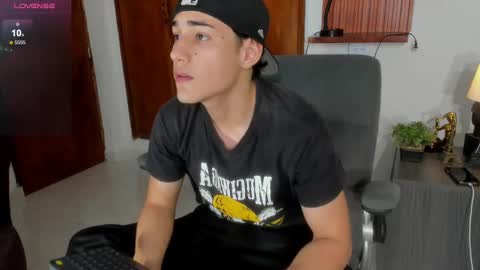 Snapshot of charley_morgan chatting on February 6, 2025, 8:02 pm charley_morgan online show from February 6, 2025, 8:02 pm