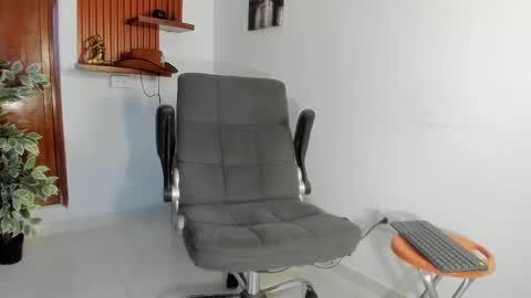 Snapshot of charley_morgan chatting on March 8, 2025, 6:58 pm charley_morgan online show from March 8, 2025, 6:58 pm