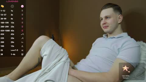 Snapshot of charlie_smiley chatting on December 7, 2024, 5:26 am Charlie Smiley online show from December 7, 2024, 5:26 am