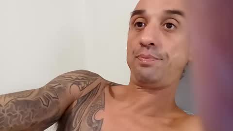 Snapshot of charliee636023 chatting on October 26, 2025, 6:25 pm charliee636023 online show from October 26, 2025, 6:25 pm