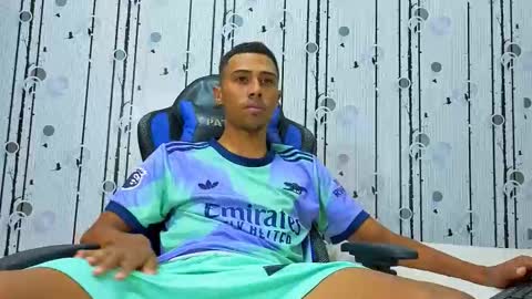 charlies_fox online show from March 27, 2026, 7:35 pm