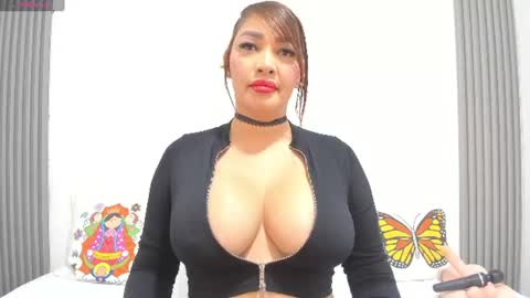 Snapshot of charlize_aniston2 chatting on June 15, 2026, 9:28 pm Charlize online show from June 15, 2026, 9:28 pm