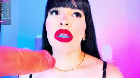 Snapshot of charlootteevans chatting on February 19, 2025, 11:36 pm Charloott Evans online show from February 19, 2025, 11:36 pm