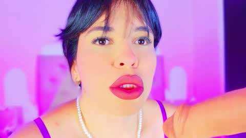 Snapshot of charlootteevans chatting on October 7, 2025, 7:22 pm Charloott Evans online show from October 7, 2025, 7:22 pm