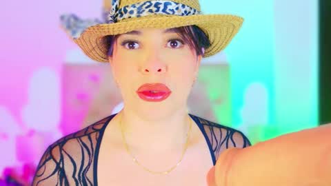 Snapshot of charlootteevans chatting on October 26, 2025, 10:36 pm Charloott Evans online show from October 26, 2025, 10:36 pm