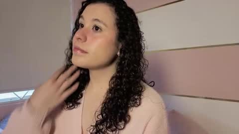 Snapshot of charlote__miller chatting on October 25, 2025, 11:40 am You honey online show from October 25, 2025, 11:40 am